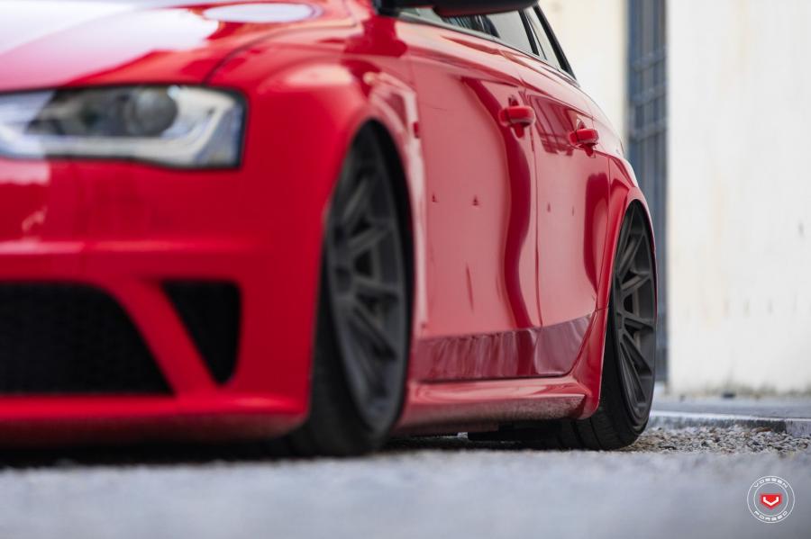 Детали экстерьера Audi RS4 Avant on Vossen Wheels (GNS-3) 2019 года  (фото 24 из 28)